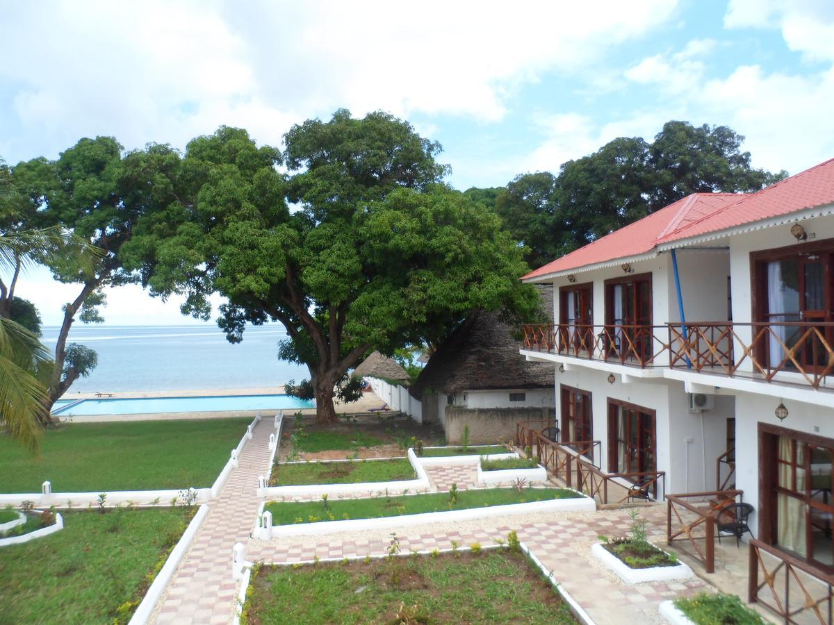 Bububu Amaan Ocean Hotel Kihinani מראה חיצוני תמונה