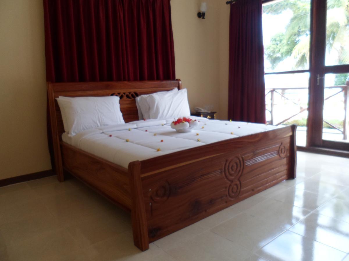 Bububu Amaan Ocean Hotel Kihinani מראה חיצוני תמונה