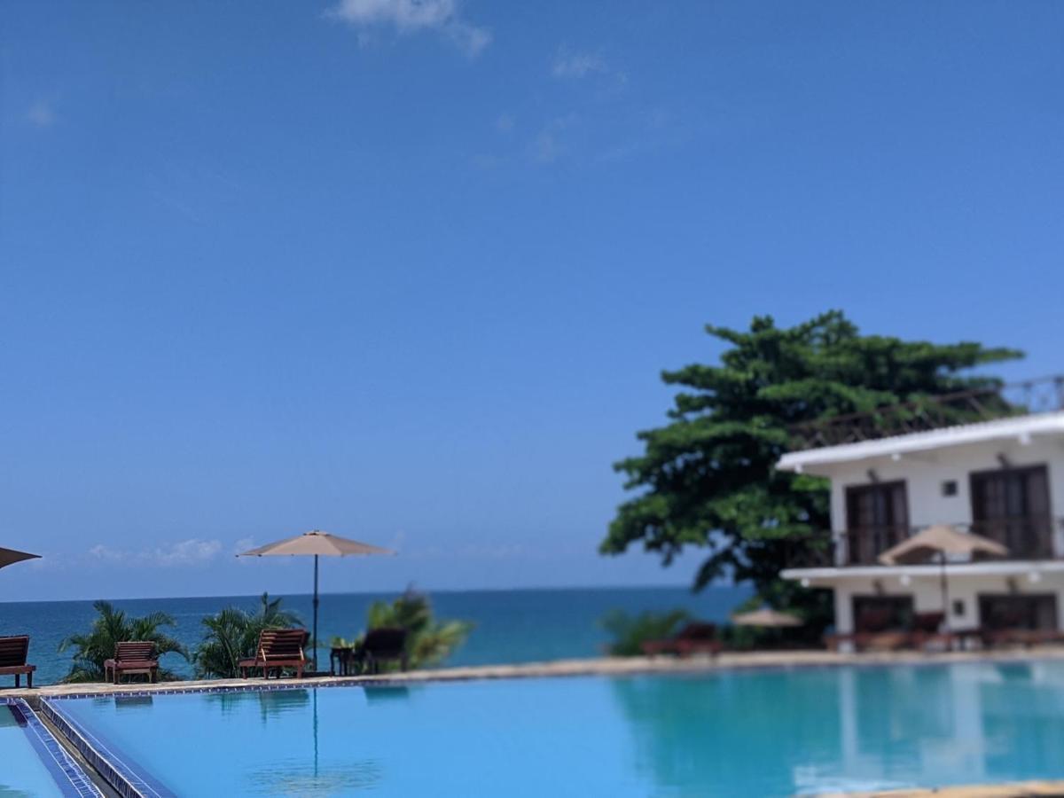 Bububu Amaan Ocean Hotel Kihinani מראה חיצוני תמונה