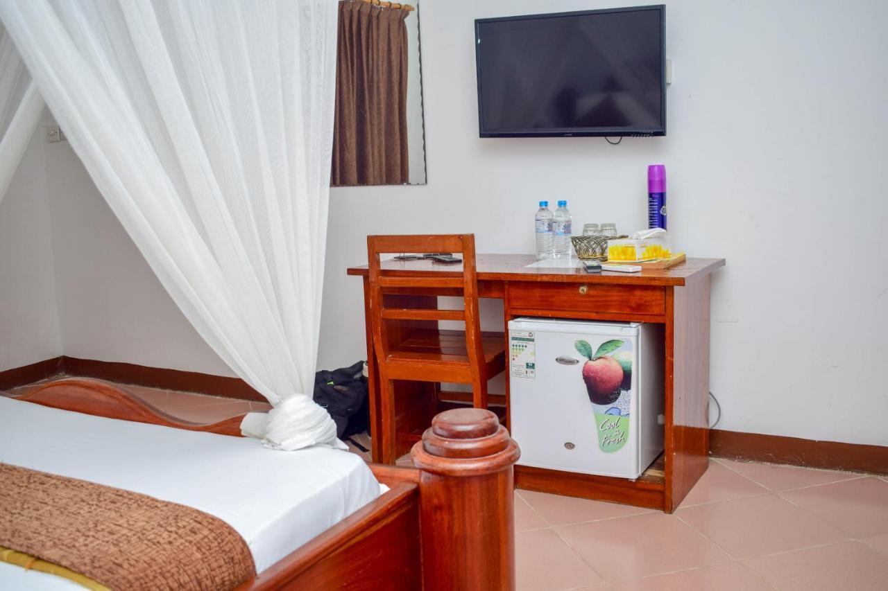 Bububu Amaan Ocean Hotel Kihinani מראה חיצוני תמונה