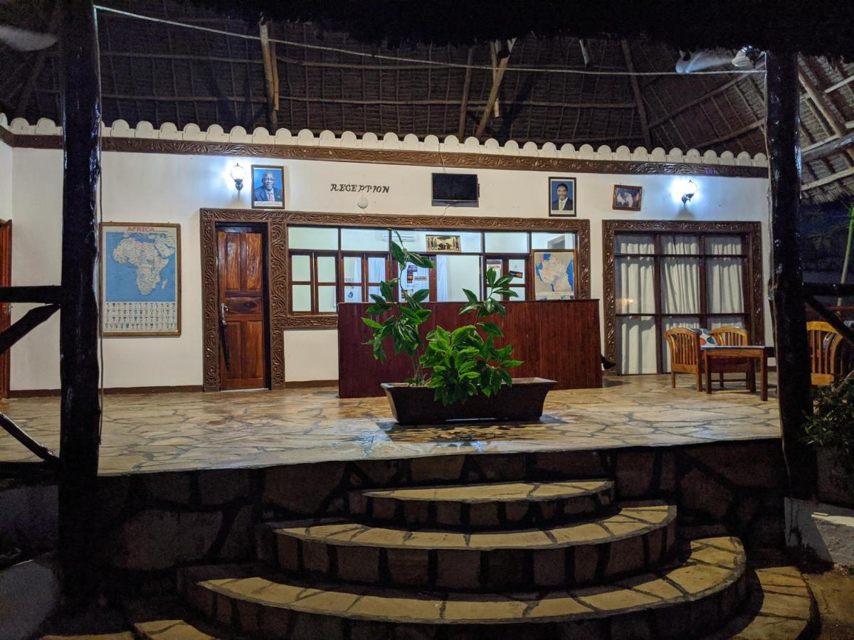 Bububu Amaan Ocean Hotel Kihinani מראה חיצוני תמונה