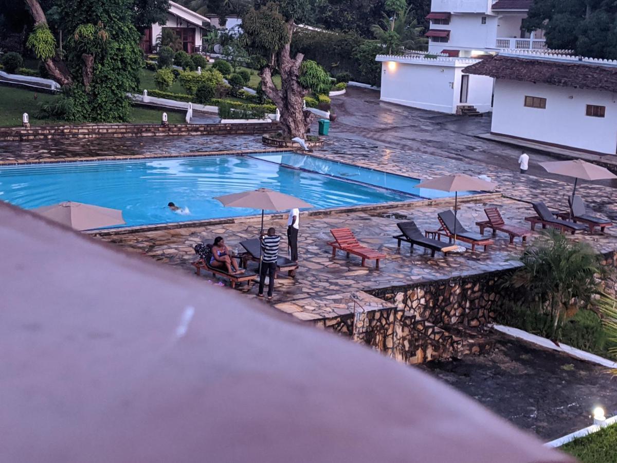 Bububu Amaan Ocean Hotel Kihinani מראה חיצוני תמונה